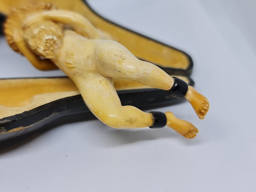 19th C. Large Meerschaum & Amber Cigarette Holder "Nude Holding Stack Of Straw"
