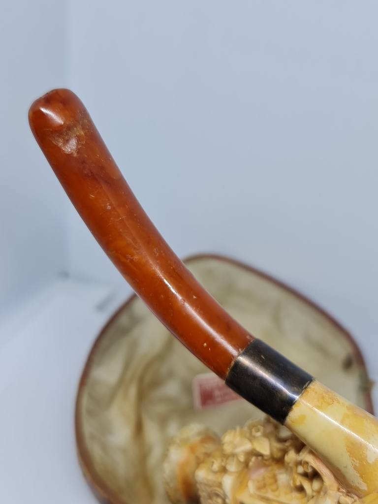 Vintage 19th.C. Meerschaum & Amber Tobacco Pipe/Cigarette Holder "The King & Queen & a Conspiracy"
