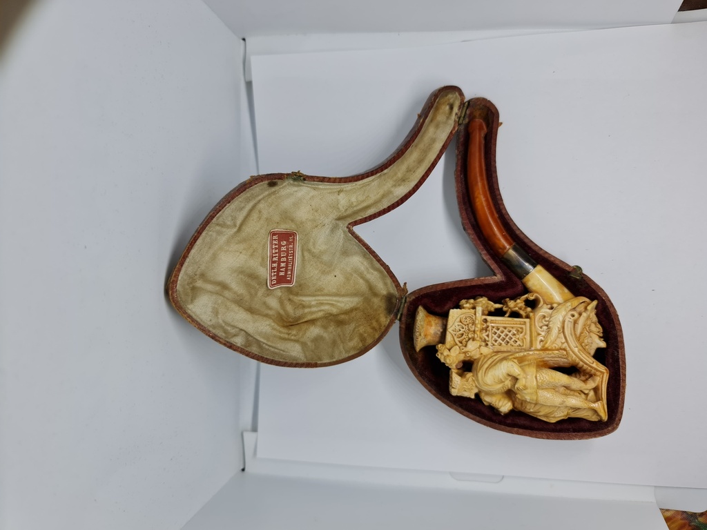 Vintage 19th.C. Meerschaum & Amber Tobacco Pipe/Cigarette Holder "The King & Queen & a Conspiracy"