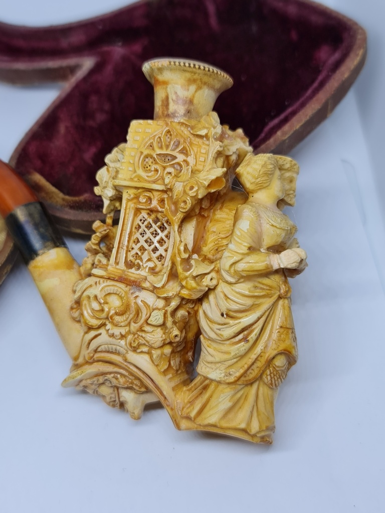 Vintage 19th.C. Meerschaum & Amber Tobacco Pipe/Cigarette Holder "The King & Queen & a Conspiracy"
