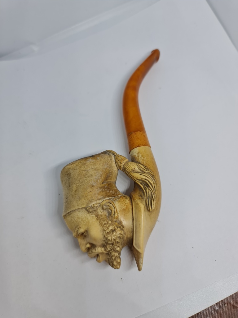 Large Antique 19thC Meerschaum Butterscotch Amber Pipe Cigarette Holder "Africian"