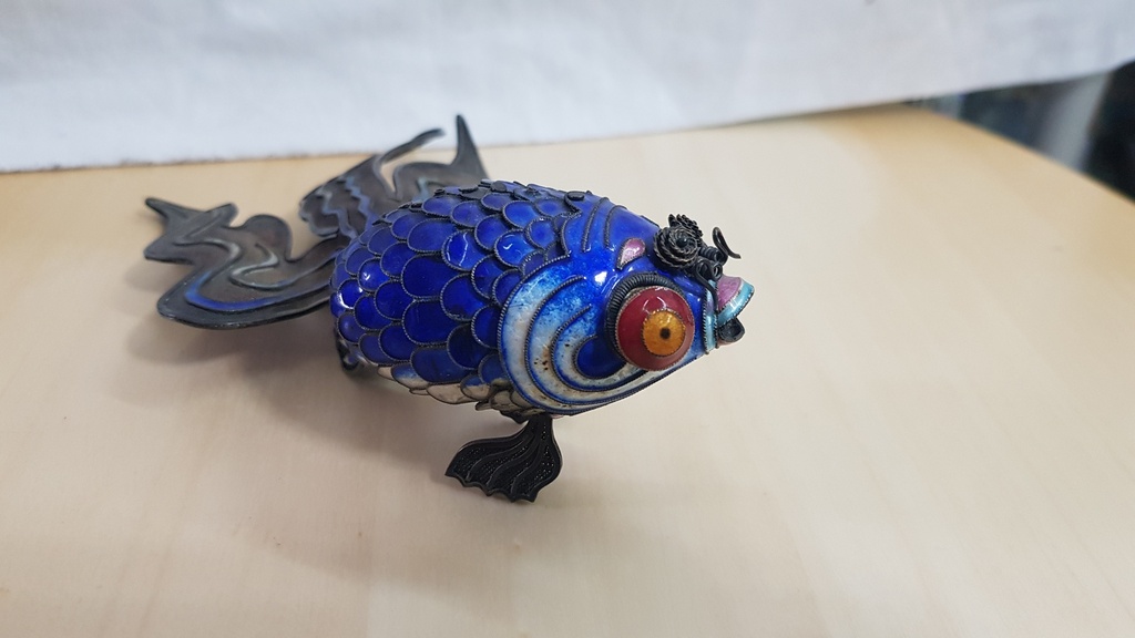 XLarge VINTAGE CHINESE ASIAN ARTICULATED SILVER BLUE CLOISONNE ENAMEL KOI FISH