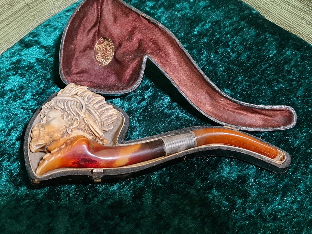 19th C. Meerschaum & Amber Tobacco Pipe/Cigarette Holder "Seminole Man"