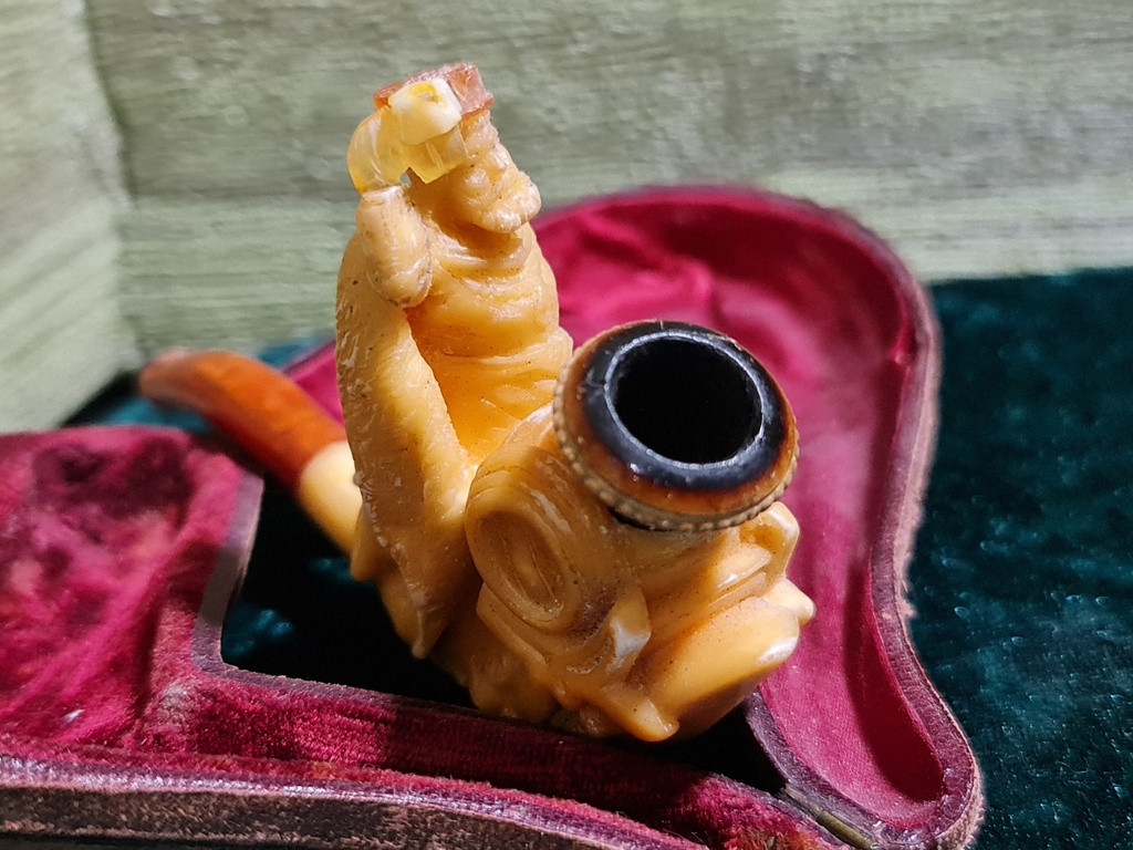 Antique Meerschaum & Baltic Amber Tobacco Pipe/Cigarette Holder "King Gambrinus"