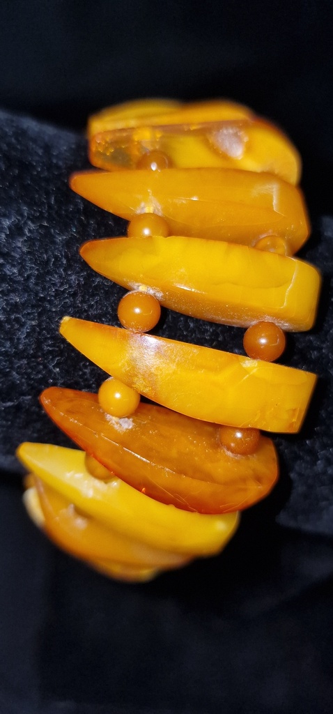 Vintage baltic amber bracelet Amber Bracelet butterscotch 23.4g