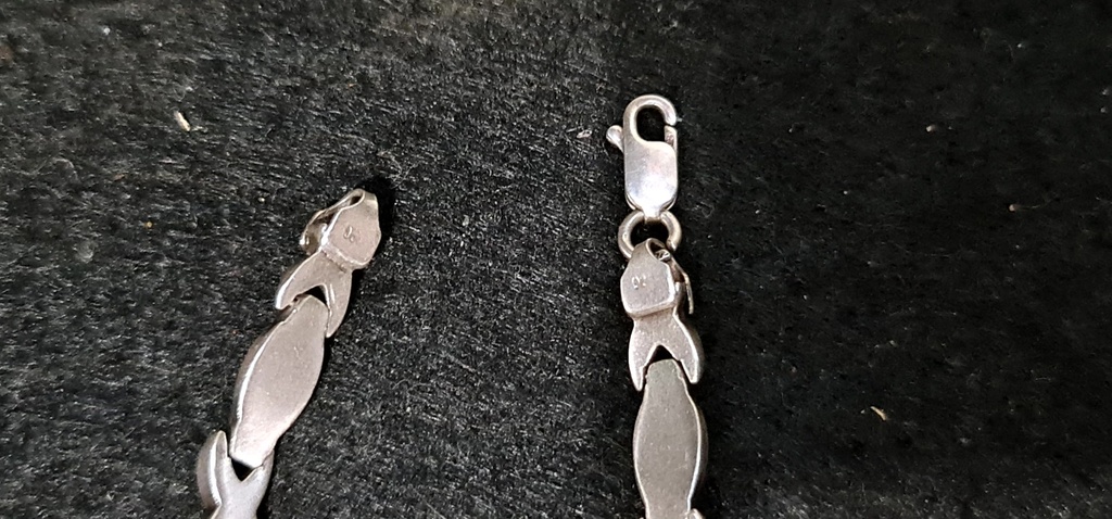 Solid Silver Bracelet XOXO unique Design