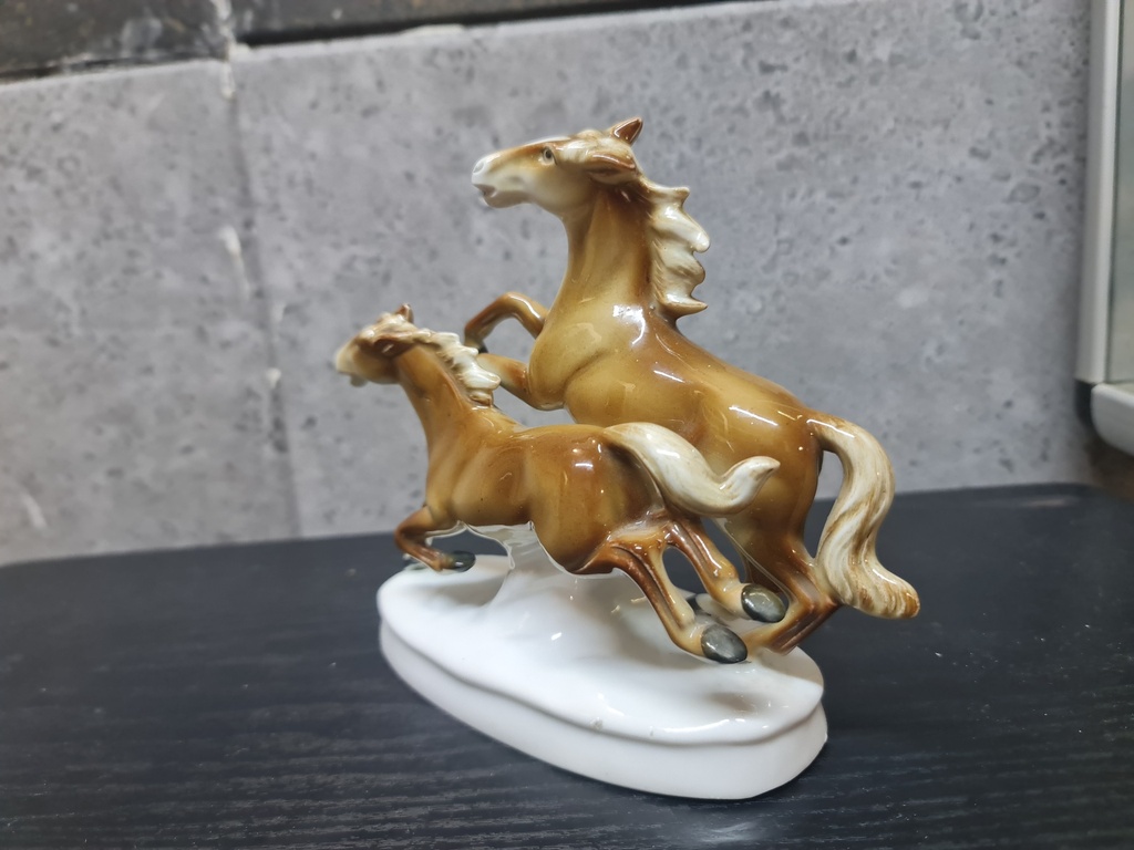 Vintage German Carl Scheidig Grafenthal Running Horses Figural Group