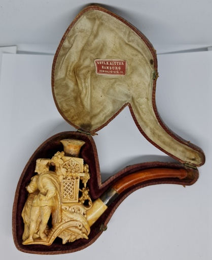 Vintage 19th.C. Meerschaum & Amber Tobacco Pipe/Cigarette Holder "The King & Queen & a Conspiracy"