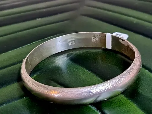 Beautiful bracelet bangles  silver sterling 925  carved