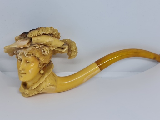 Huge 19th.C. Meerschaum & Amber Tobacco Pipe "Lady Victoria"