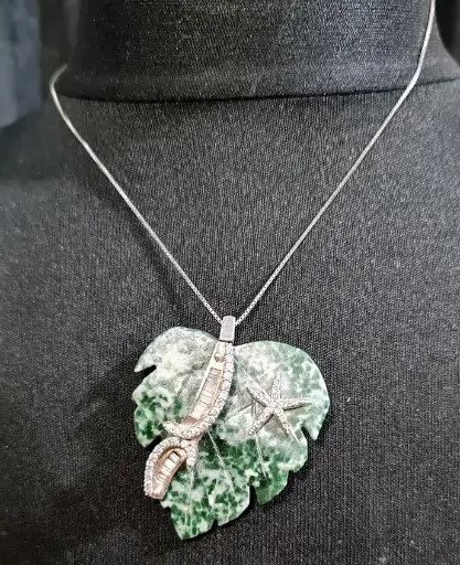 Gorgeous Old Spinach Jade & Silver Leaf Carved Necklace